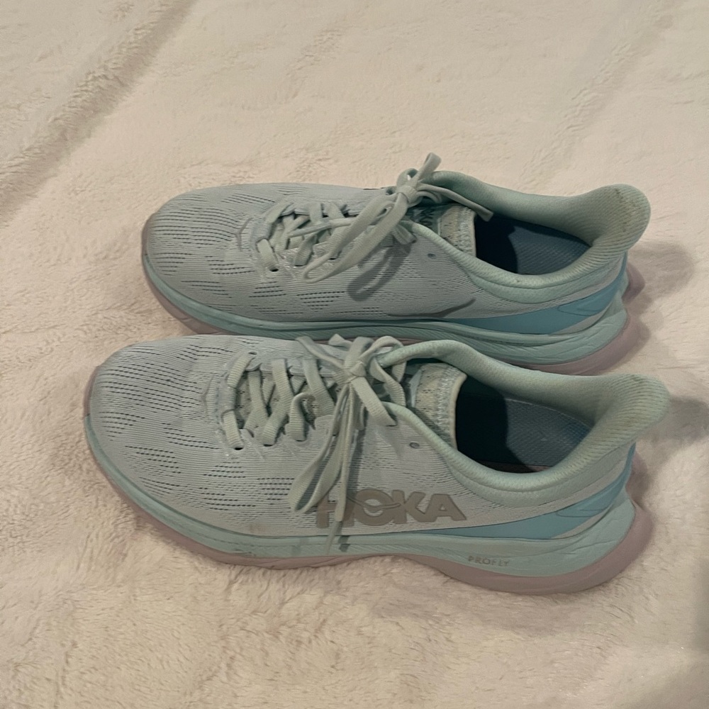 Hoka Mach 4